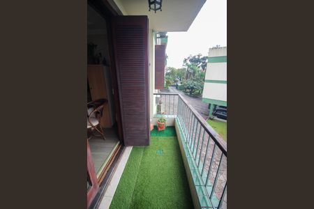 Apartamento à venda com 80m², 2 quartos e 2 vagasSacada da sala