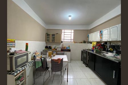 Casa à venda com 100m², 2 quartos e sem vaga