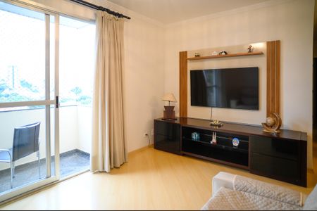 Apartamento à venda com 75m², 3 quartos e 1 vaga Apartamento à venda com 75m², 3 quartos e 1 vagaSala