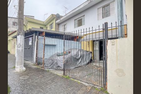 Casa à venda com 254m², 2 quartos e 5 vagasFachada