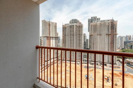 Studio para alugar com 25m², 1 quarto e sem vaga Studio para alugar com 25m², 1 quarto e sem vagaVaranda