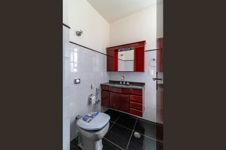 Casa para alugar com 210m², 2 quartos e 3 vagasBanheiro