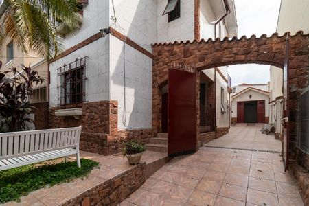 Casa para alugar com 210m², 2 quartos e 3 vagasGaragem