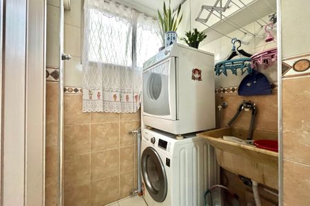 Apartamento à venda com 56m², 2 quartos e 2 vagas Apartamento à venda com 56m², 2 quartos e 2 vagasÁrea de Serviço