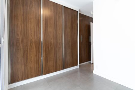 Apartamento para alugar com 67m², 2 quartos e 1 vagaSuíte