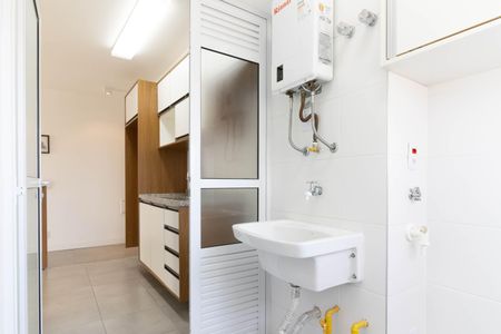 Apartamento para alugar com 67m², 2 quartos e 1 vagaÁrea de Serviço