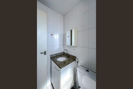 Apartamento à venda com 66m², 2 quartos e 2 vagasBanheiro da Suíte