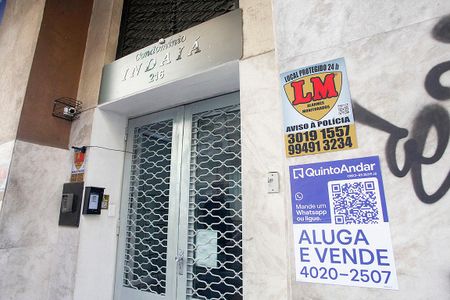 Apartamento à venda com 68m², 2 quartos e sem vagaPlaquinha