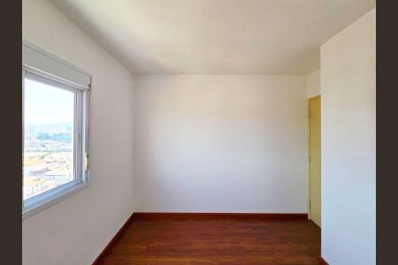 Apartamento à venda com 70m², 3 quartos e 2 vagasQuarto 02