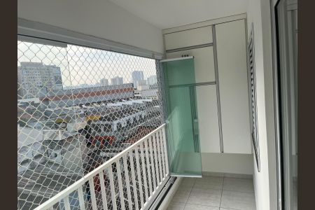 Apartamento para alugar com 37m², 1 quarto e 1 vaga Apartamento para alugar com 37m², 1 quarto e 1 vagaVaranda