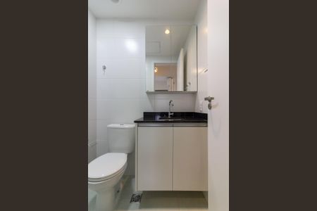 Apartamento à venda com 54m², 2 quartos e 1 vaga Apartamento à venda com 54m², 2 quartos e 1 vagaBanheiro Social