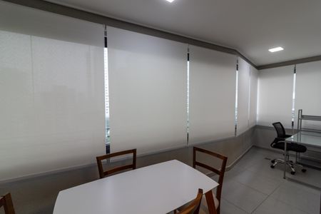 Varanda de apartamento à venda com 2 quartos, 54m² em Jardim das Acácias, São Paulo