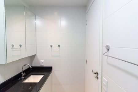 Apartamento à venda com 54m², 2 quartos e 1 vaga Apartamento à venda com 54m², 2 quartos e 1 vagaBanheiro Social
