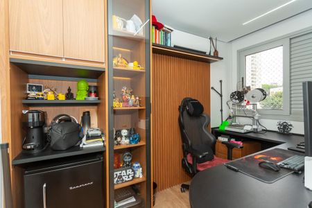 Apartamento à venda com 70m², 3 quartos e 1 vagaEscritório