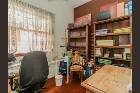 Casa à venda com 3 quartos, 129m² em Jardim Colombo, São Paulo