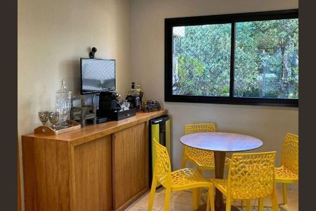 Apartamento à venda com 3 quartos, 165m² em Vila Suzana, São Paulo