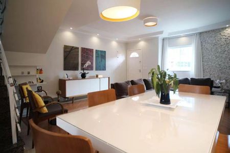 Casa à venda com 3 quartos, 138m² em Vila Guilhermina, São Paulo