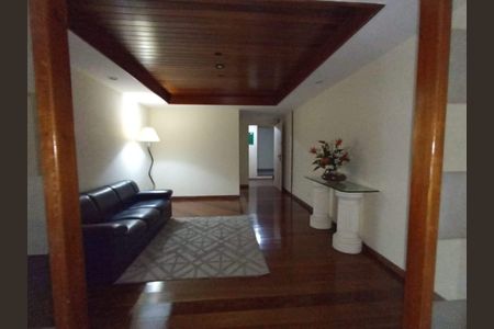 Apartamento à venda com 63m², 2 quartos e 1 vaga