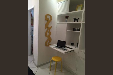 Apartamento à venda com 30m², 1 quarto e sem vaga