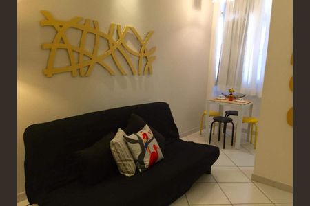 Apartamento à venda com 30m², 1 quarto e sem vaga