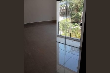 Casa à venda com 2 quartos, 140m² em Taquara, Rio de Janeiro