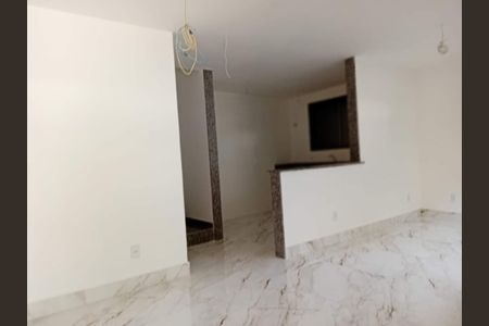 Casa à venda com 2 quartos, 140m² em Taquara, Rio de Janeiro