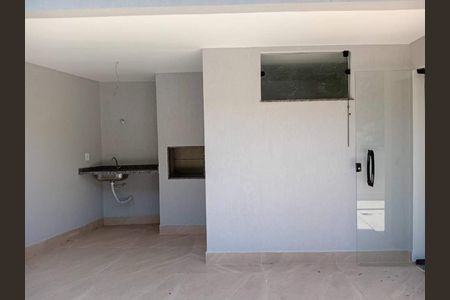 Casa à venda com 2 quartos, 140m² em Taquara, Rio de Janeiro