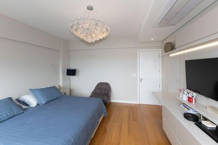 Apartamento à venda com 260m², 4 quartos e 4 vagas Apartamento à venda com 260m², 4 quartos e 4 vagasSuíte 1