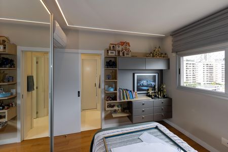 Apartamento à venda com 260m², 4 quartos e 4 vagas Apartamento à venda com 260m², 4 quartos e 4 vagasSuíte 2