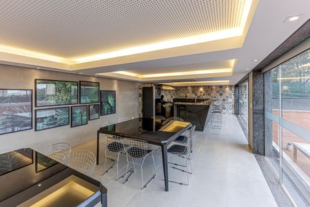 Apartamento à venda com 260m², 4 quartos e 4 vagas Apartamento à venda com 260m², 4 quartos e 4 vagasÁrea comum