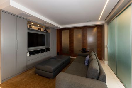 Apartamento à venda com 260m², 4 quartos e 4 vagas Apartamento à venda com 260m², 4 quartos e 4 vagasÁrea comum