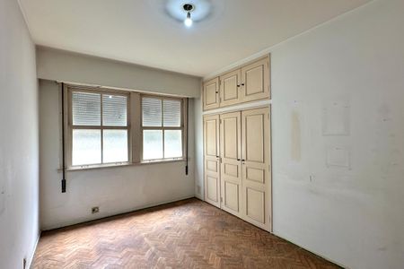 Apartamento à venda com 340m², 3 quartos e 2 vagas Apartamento à venda com 340m², 3 quartos e 2 vagasQuarto 3