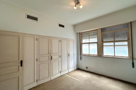 Apartamento à venda com 340m², 3 quartos e 2 vagas Apartamento à venda com 340m², 3 quartos e 2 vagasQuarto 2