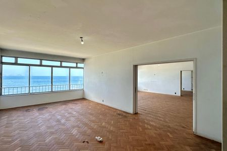 Apartamento à venda com 340m², 3 quartos e 2 vagas Apartamento à venda com 340m², 3 quartos e 2 vagasSala