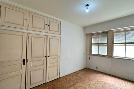 Apartamento à venda com 340m², 3 quartos e 2 vagas Apartamento à venda com 340m², 3 quartos e 2 vagasQuarto 3