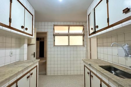 Apartamento à venda com 340m², 3 quartos e 2 vagas Apartamento à venda com 340m², 3 quartos e 2 vagasCozinha