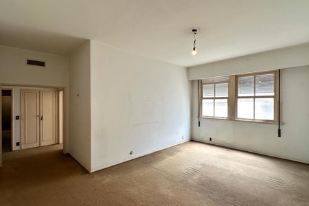 Apartamento à venda com 340m², 3 quartos e 2 vagas Apartamento à venda com 340m², 3 quartos e 2 vagasSuíte