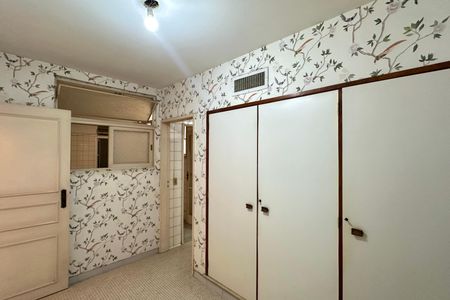 Apartamento à venda com 340m², 3 quartos e 2 vagas Apartamento à venda com 340m², 3 quartos e 2 vagasQuarto 1