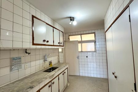 Apartamento à venda com 340m², 3 quartos e 2 vagas Apartamento à venda com 340m², 3 quartos e 2 vagasCozinha