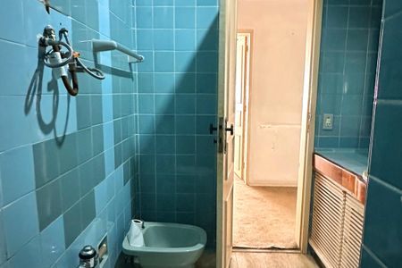 Apartamento à venda com 340m², 3 quartos e 2 vagas Apartamento à venda com 340m², 3 quartos e 2 vagasBanheiro Social