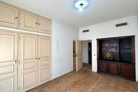 Apartamento à venda com 340m², 3 quartos e 2 vagas Apartamento à venda com 340m², 3 quartos e 2 vagasQuarto 3