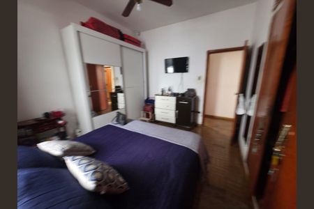 Casa à venda com 4 quartos, 241m² em Santo Antônio, Belo Horizonte