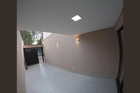Casa à venda com 80m², 2 quartos e 2 vagas