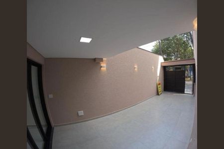 Casa à venda com 80m², 2 quartos e 2 vagas