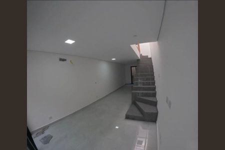 Casa à venda com 80m², 2 quartos e 2 vagas