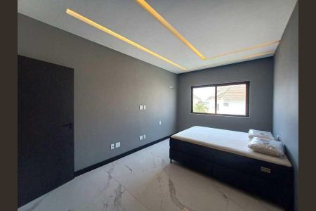 Casa de condomínio à venda com 280m², 4 quartos e 2 vagas