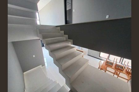 Casa de condomínio à venda com 280m², 4 quartos e 2 vagas
