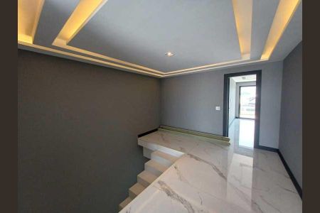 Casa de condomínio à venda com 280m², 4 quartos e 2 vagas