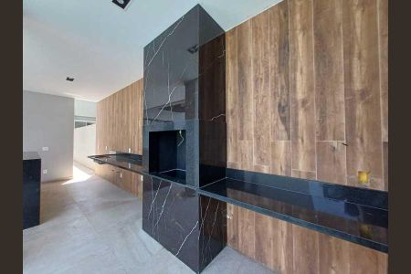 Casa de condomínio à venda com 280m², 4 quartos e 2 vagas