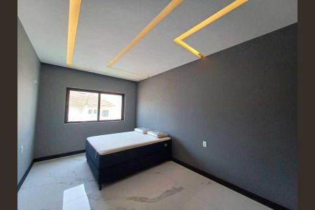 Casa de condomínio à venda com 280m², 4 quartos e 2 vagas